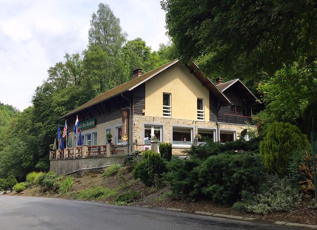 Chalet Des Grottes Hotel Hastiere-Lavaux Bagian luar foto